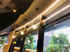 靠窗位-瑞幸咖啡(怡富广场店)