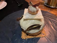 法式经典泡芙配自制芒果菠萝酱-AZUL by FUEL蓝色·法式酒馆(琶醍店)