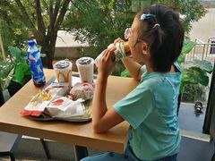 -麦当劳(展览路店)
