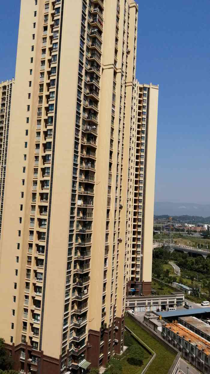 香堤澜湾-"香堤澜湾小区位于长寿新城,这里的环境小区.