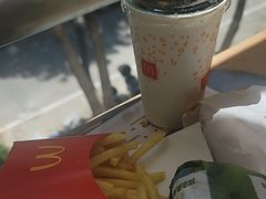 -麦当劳(浦江镇绿地乐和城店)