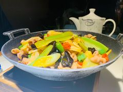 -姜君·千岛湖鱼头馆(浦东大道店)