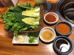 -草家酱蟹炭火烤肉店(珲春南路一店)