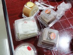 -红宝石·鲜奶小方·海派西点房(控江店)