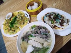 -三身人金新肠粉(丹霞店)