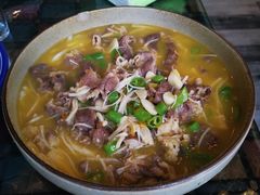 酸汤肥牛-卤鸭儿(温州路店)