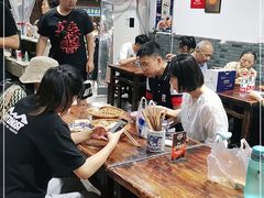 大堂-清真石家包子(大皮院总店)