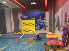 -小蓝鲸游泳培训基地(积水潭店)
