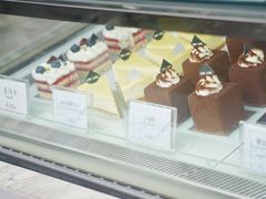 -UNI UNI(环亚凯瑟琳店)