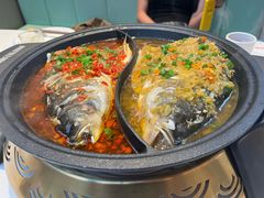 -阿瓦山寨·湘菜现炒·剁椒鱼头王(咸阳总店)