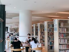 -广州市白云区图书馆