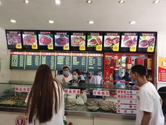 -闫家驴肉老店(华电一校店)