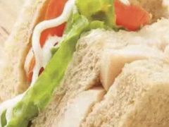 烟熏鸡肉谷物三明治-星巴克(温州龙湾万达店)