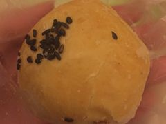 蛋黄酥-光明牛奶棚(南泉店)