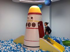 -小门牙好性格托育(北外滩中心)