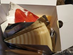 草莓蛋糕-HARBS(名铁名古屋店)