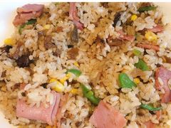 -必胜客(WOW朝阳商业城店)