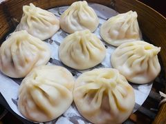 -莱莱小笼·乔艾