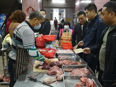 -标记美食新鲜猪杂(兴南大道店)