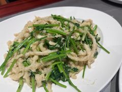 芫荽鸡丝-燕春楼(海河华鼎店)