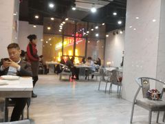 大堂-凤凰路何眼镜香辣蟹(花果园店)