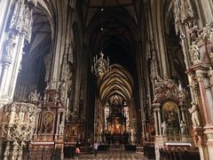 -斯蒂芬主教座堂(Stephansdom)