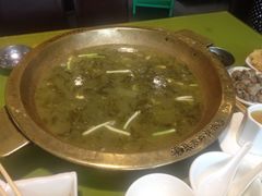 iphone_upload_pic-颜氏双江清水鱼一养身火锅(磁器口店)