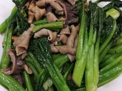 上水鹅杂炒菜心-禄源公·老莞诚饭店