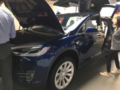 -TESLA 特斯拉(郑州正弘城体验店)