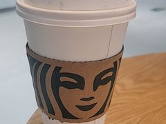 -星巴克(北京枫尚奥莱店)