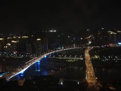 -全季酒店(重庆李子坝牛角沱地铁站店)