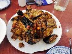 焦糖茄子牛肉粒-桃子餐厅·天津菜(红星路直营店)