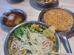 -柳州肥姨妈大骨螺蛳粉(东靖路店)