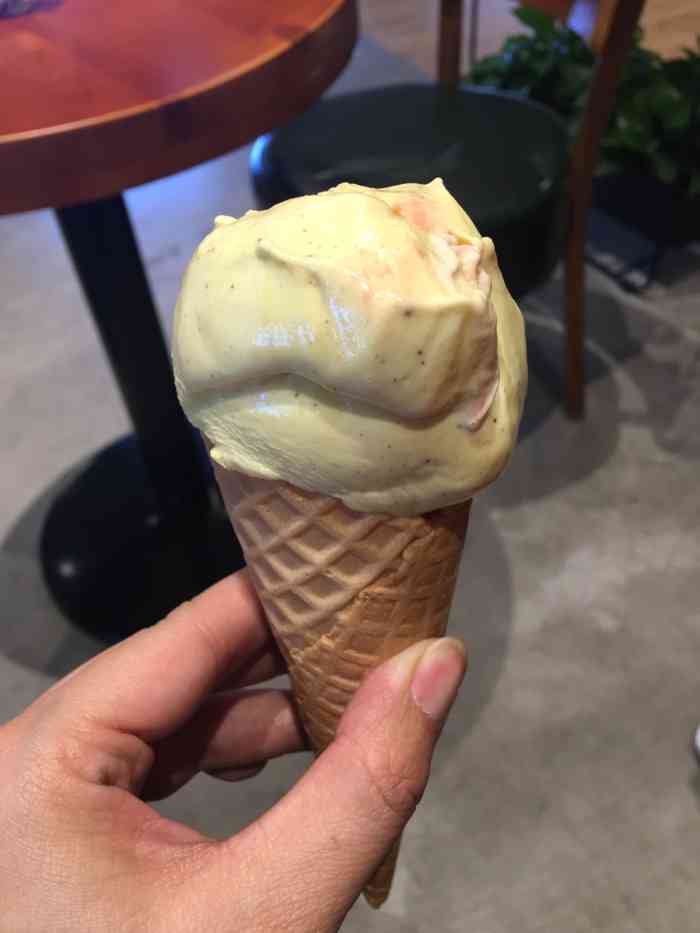 吉拉朵gelato popland(天河城店"买之前可以试吃,15一支.