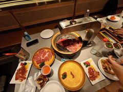 -山焱·炭火自助烤肉(周浦万达店)