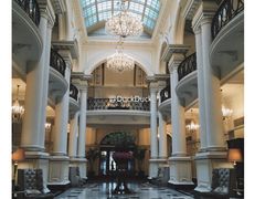 -LONG BAR 廊吧(外滩华尔道夫酒店)