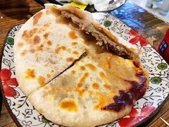 阿拉善驼肉馅饼-格日勒阿妈蒙古厨房(大召店)