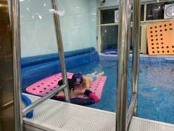 -鱼乐贝贝婴幼儿水育馆(高桥红坊店)