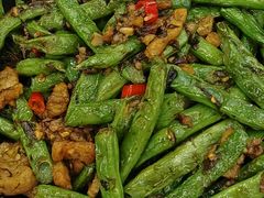 -堂瓦里·33年传统赣菜(第一街区店)