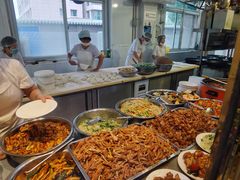 自助取餐区-王三姑牛肉饼