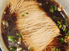红汤银丝面-新万鑫银丝面·非遗无锡味(惠山古镇店)