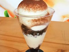 -DQ·蛋糕·冰淇淋(大宁国际商业广场店)