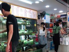 -覃记海鲜美食餐厅