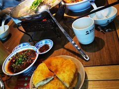 -肖四女乐山跷脚牛肉(世博源店)