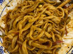 老北京炸酱面-门框胡同百年卤煮(新街口店)