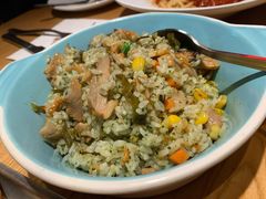酸菜鸡肉炒饭-菲滋意式餐厅(富阳东方茂店)