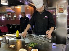 -利昂法式铁板主题餐厅(新奥购物中心店)