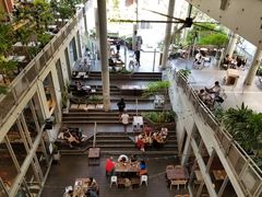 -ROAST coffee & eatery