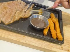 -必胜客(砂之船中东奥莱店)