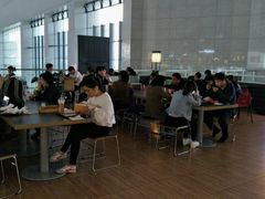 大堂-麦当劳(高铁南站店)